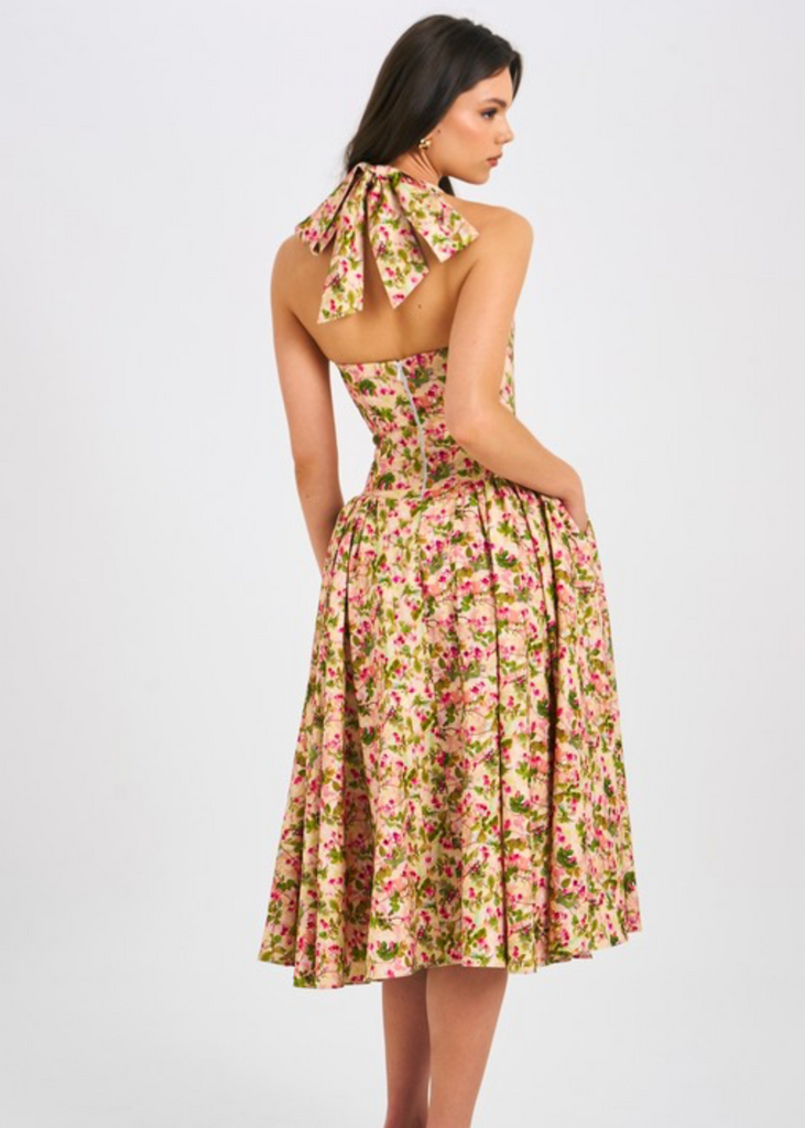 Floral Print Maxi Dress - Elegant Sleeveless V-Neck Design L / US 10-12 Floral Print Maxi Dress - Elegant Sleeveless V-Neck Design L / US 10-12