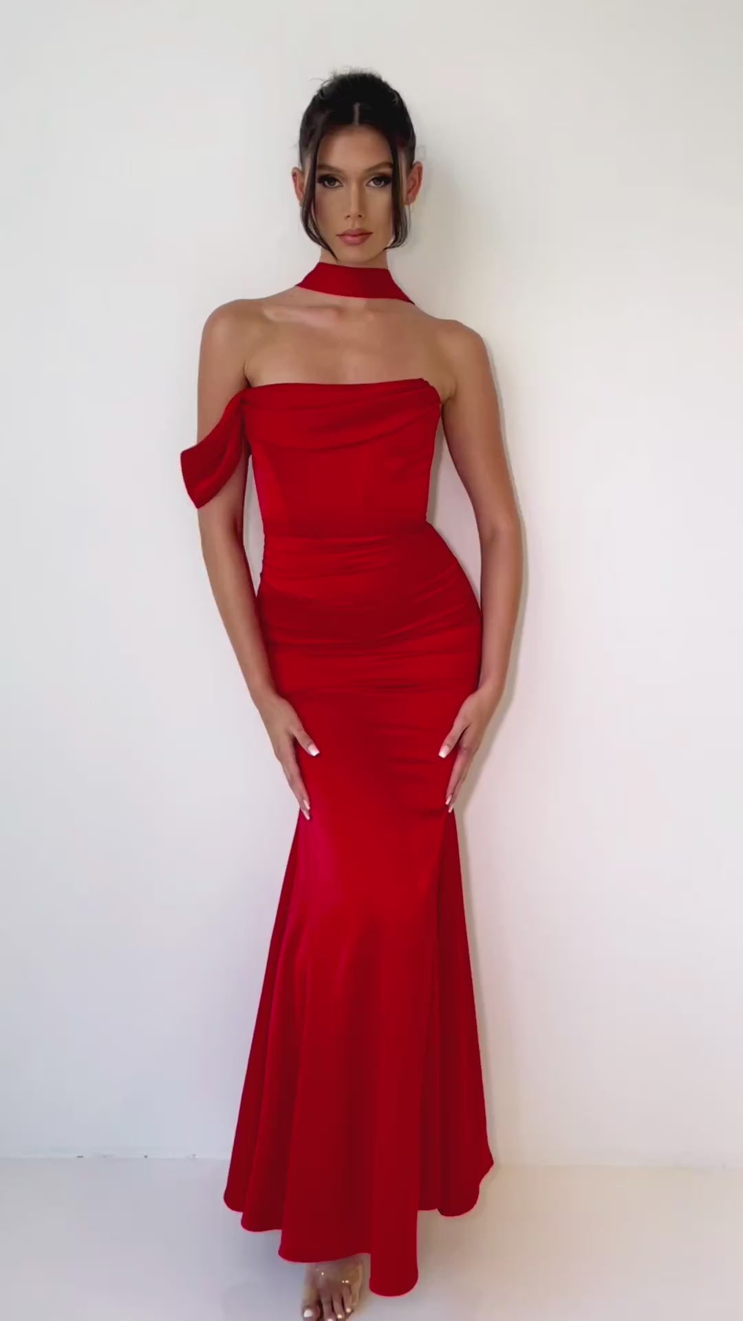 ARIANE Red Halter Neck Double Duchess Satin Gown – Elegant Mermaid Evening Dress for Galas &amp; Black-Tie Events